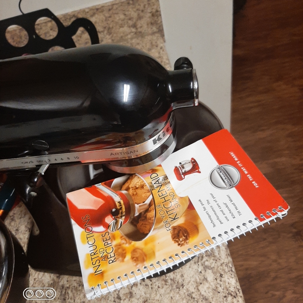 Kitchen aid mixer